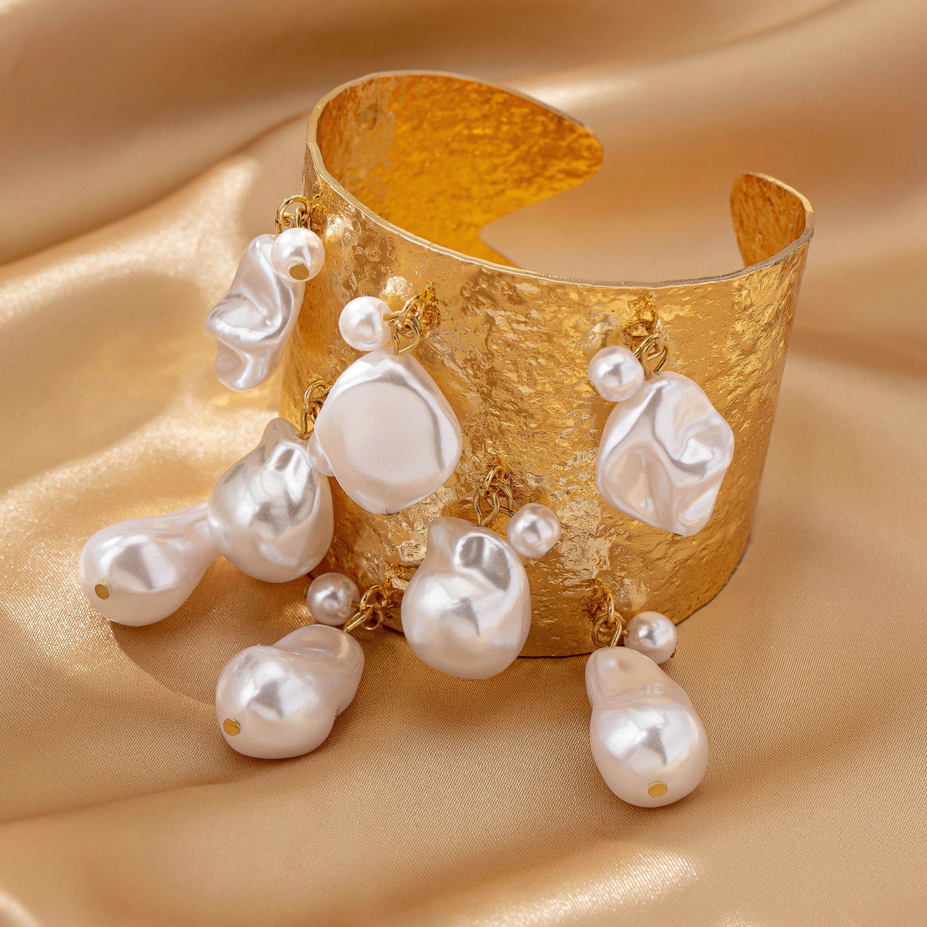 Baroque Pearl Bracelet